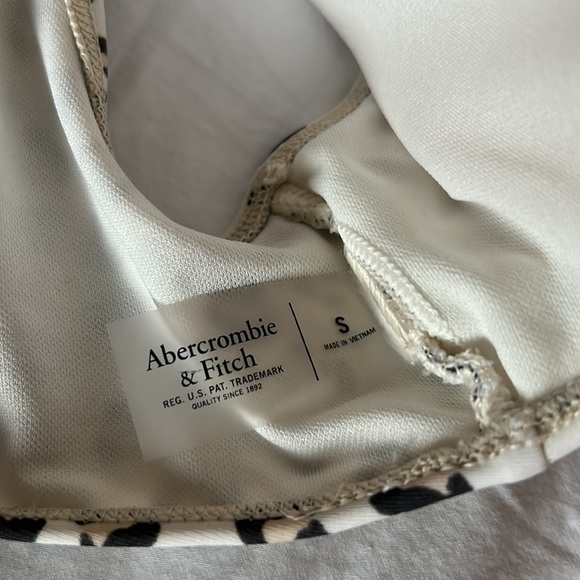 Abercrombie Cheetah One Shoulder Bikini - Picture 7 of 8